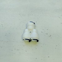 Фитинг тройник Y-образный 3/8