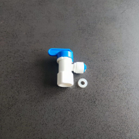 Кран для накопительного бака Г-образный угловой 1/4