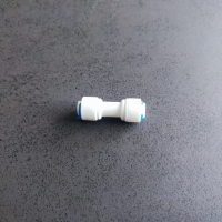 Фитинг переходник прямой 1/4