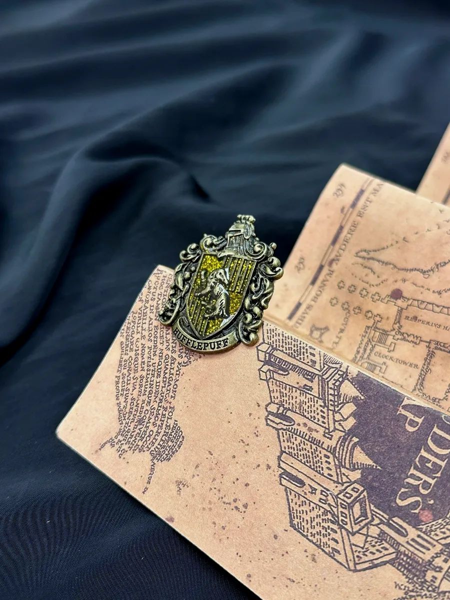 Значок Гарри Поттер металлический на рюкзак картинка №3